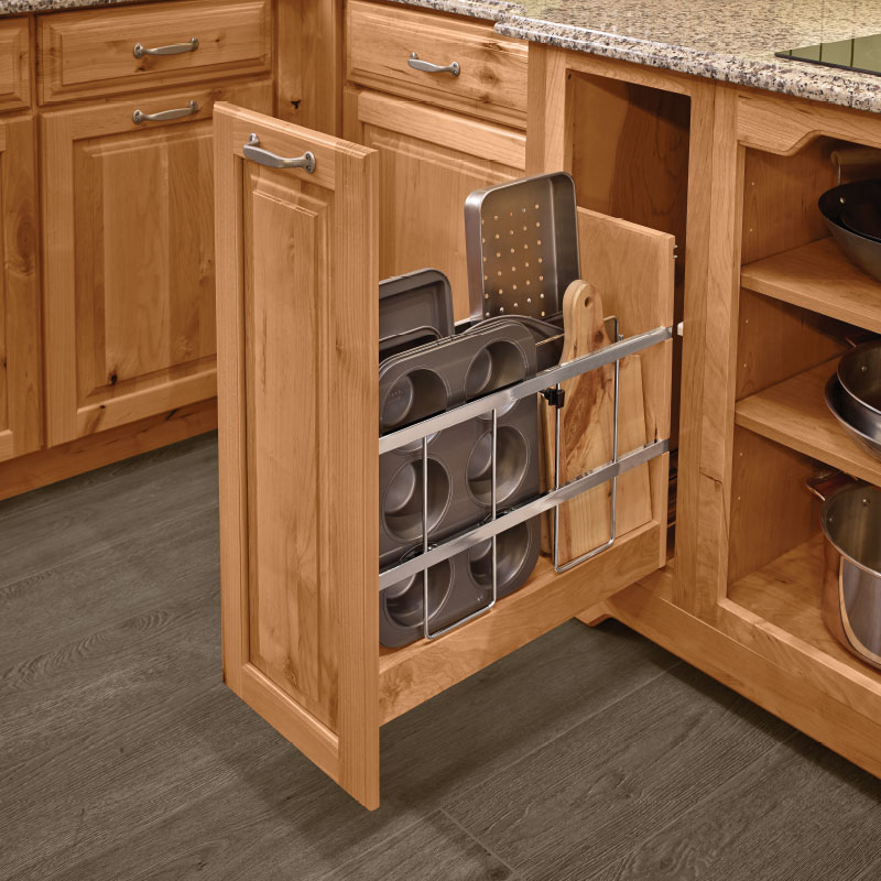 https://homedepot.kraftmaid.com/wp-content/uploads/2020/09/Base-Tray-Pull-Out-800x800-1.jpg